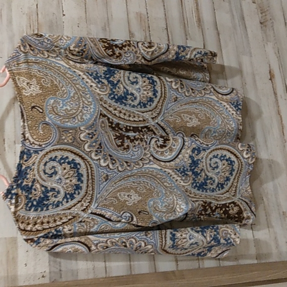 Susie in the City women's top. Box 237 - Picture 3 of 3